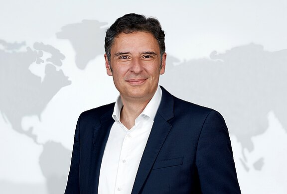 Dr_Stephan_Glander_CEO_Biesterfeld_AG.jpg 